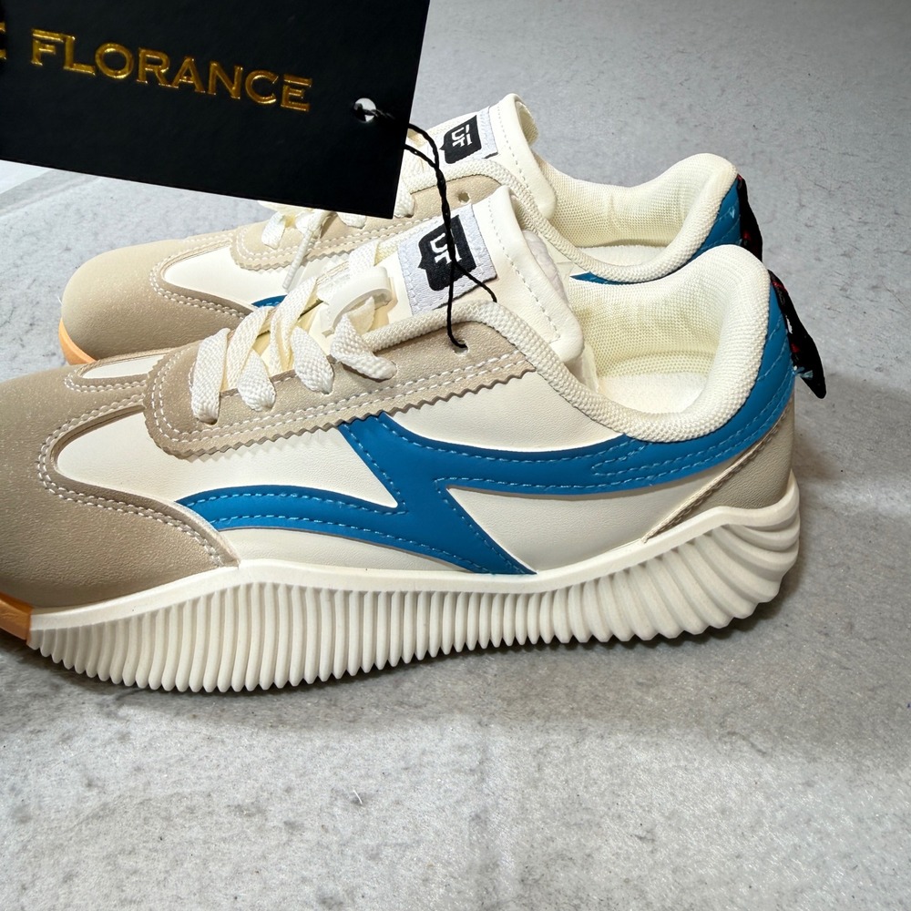 De Florance Sneakers Womens Cream Blue NWT Ribbed Sole Chunky Streetwear SZ 6.5 - Picture 2 of 10